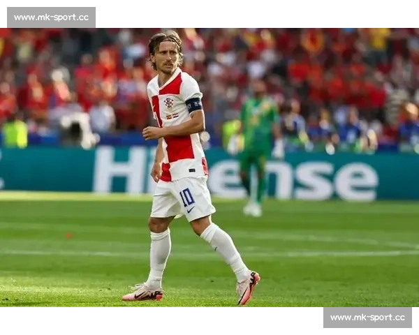 感动！莫德里奇为2026世界杯坚持的理由！