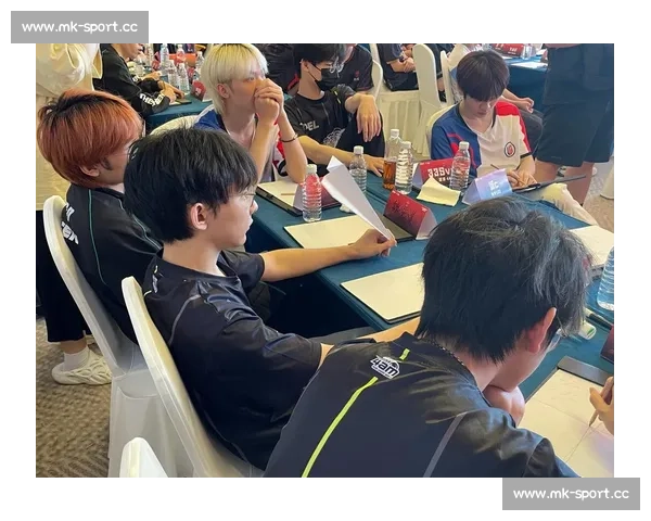 电竞国际训练营：为热爱，为梦想，为无悔的青春！